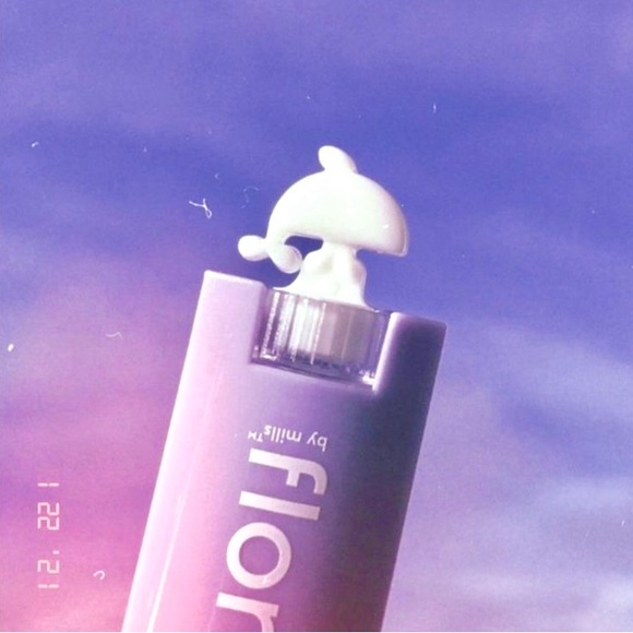 Florence By Mills Oh Whale! Lip Balm's - Picture 3 of 3